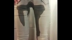 Sucks and Licking my Gold HighHeels and next Wetting my Jeans Thumb