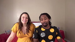 Desperate Amateurs Micha Emma Savanna get their tight pussies stretched. Thumb