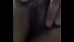 ChareleneBellon touches her pussy Thumb